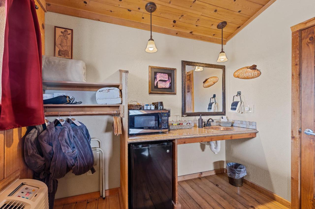Trapper'S Rendezvous Bed & Breakfast Williams Ngoại thất bức ảnh