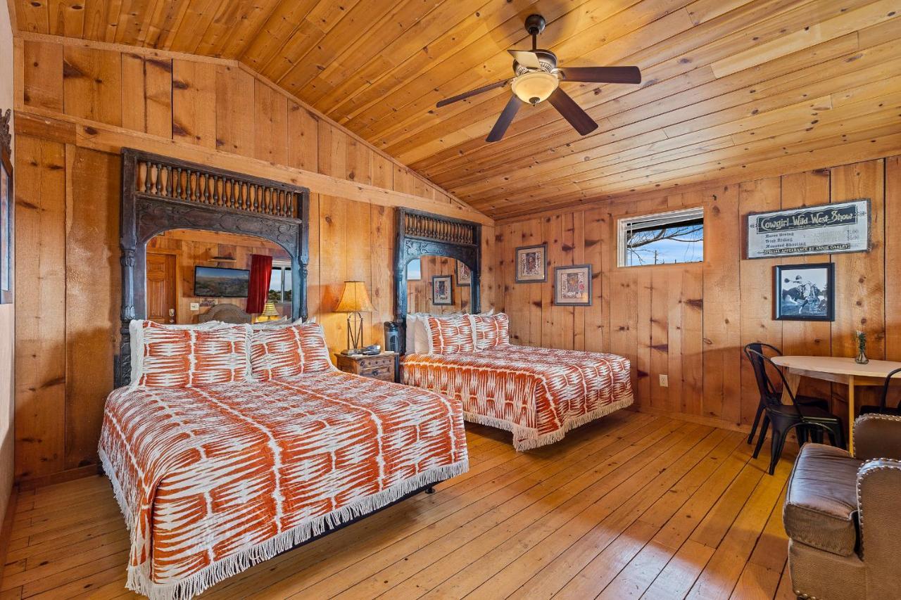 Trapper'S Rendezvous Bed & Breakfast Williams Ngoại thất bức ảnh